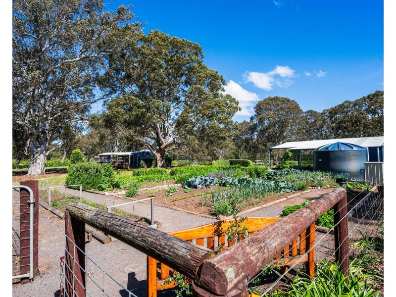 6997 Dartmoor-Hamilton Road, Hamilton VIC 3300