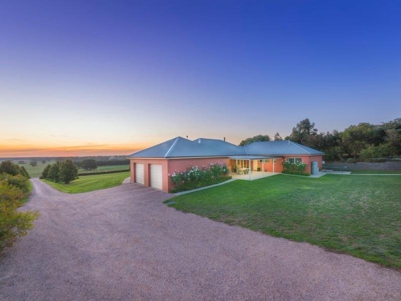 40 Cameron Street, Terang VIC 3264