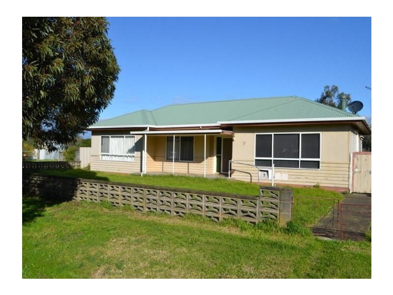 7 Kerr Street, Mortlake VIC 3272