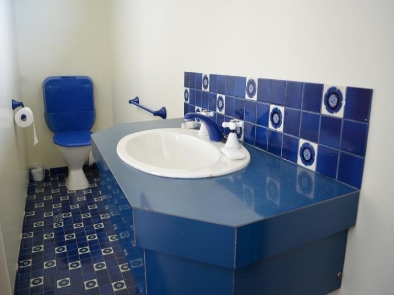 19 Robertson Street, Peterborough VIC 3270