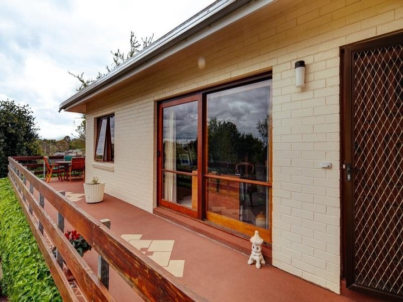 20 Hyland Street, Mortlake VIC 3272