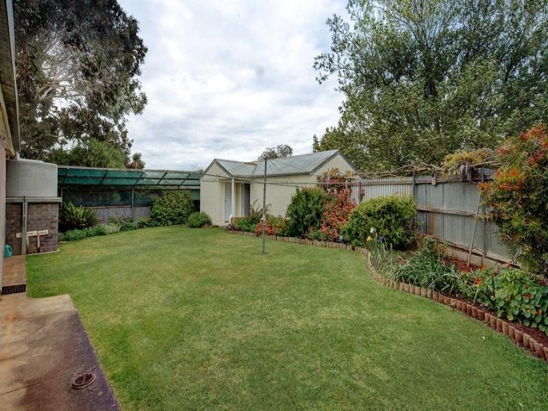 20 Hyland Street, Mortlake VIC 3272