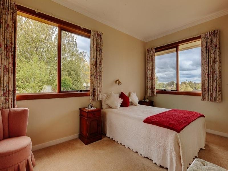 20 Hyland Street, Mortlake VIC 3272