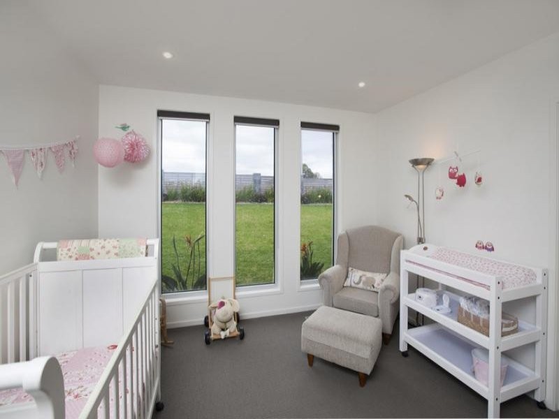 42 Dobson Way, Warrnambool VIC 3280