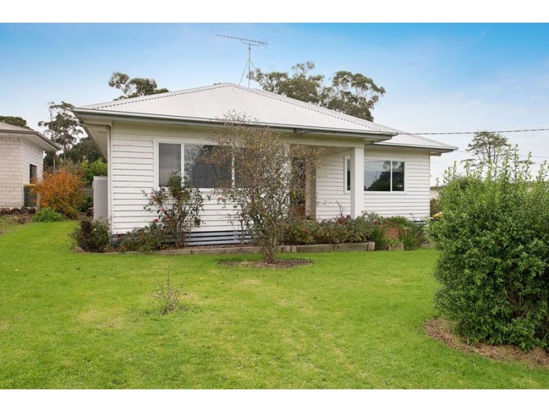 26 Barrett Street, Timboon VIC 3268