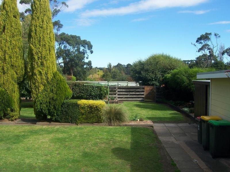 13 Bond Street, Timboon VIC 3268