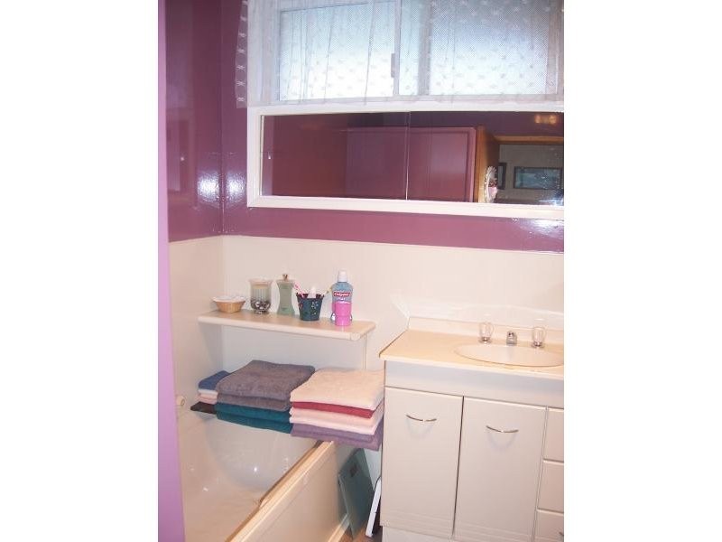 13 Bond Street, Timboon VIC 3268