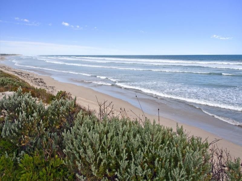 8 Albert Street, Narrawong VIC 3285