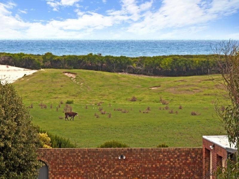 8 Albert Street, Narrawong VIC 3285