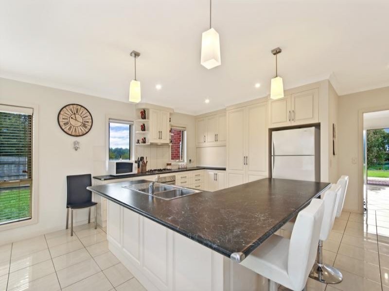 8 Albert Street, Narrawong VIC 3285