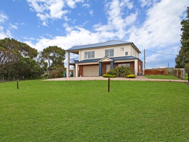 8 Albert Street, Narrawong VIC 3285