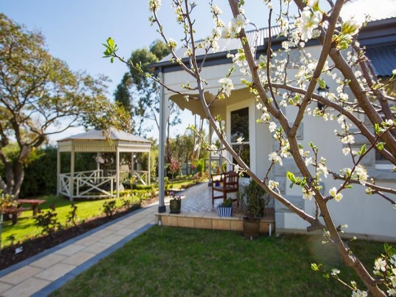 34 Mortlake Road, Warrnambool VIC 3280