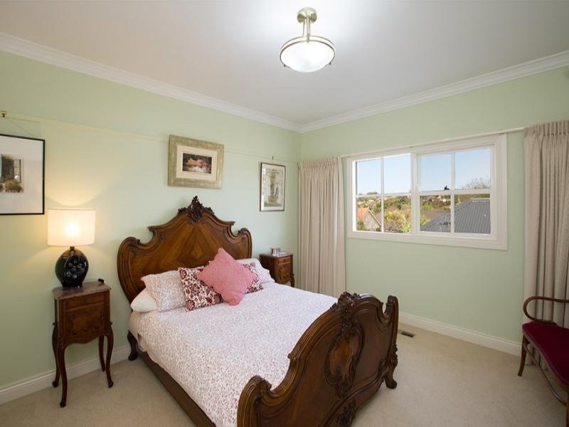 34 Mortlake Road, Warrnambool VIC 3280