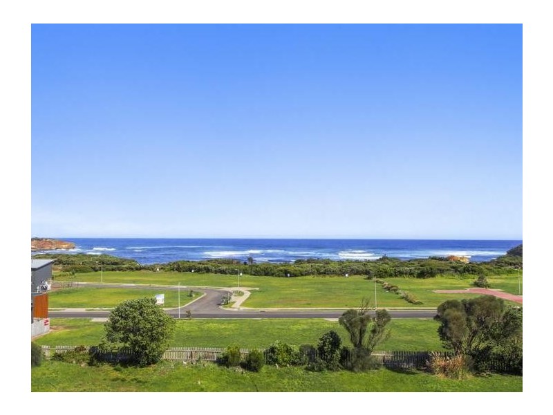 5 Callaway Court, Peterborough VIC 3270