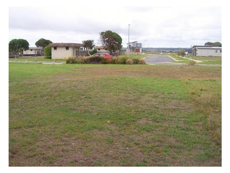 5 Callaway Court, Peterborough VIC 3270