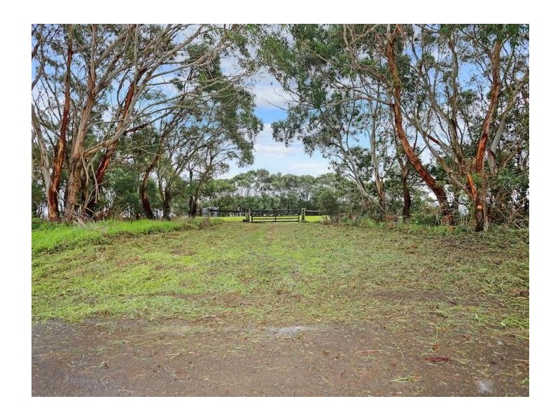 296 Blakes Road, Nirranda VIC 3268
