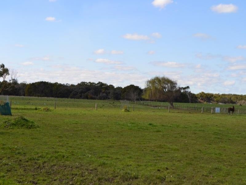 7327 Princes Highway, Tyrendarra VIC 3285