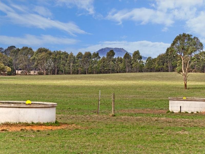 1347 Branxholme – Byaduk Road, Byaduk North VIC 3300