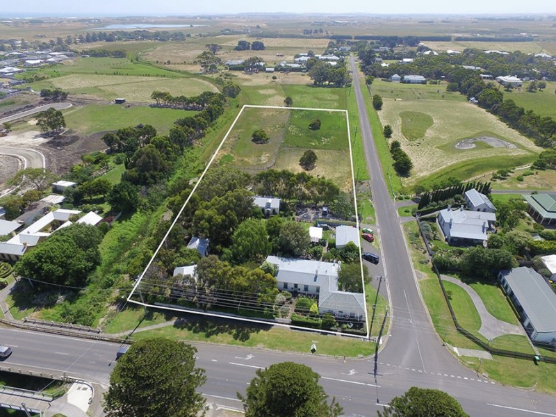 106 Princes Hwy, Port Fairy VIC 3284