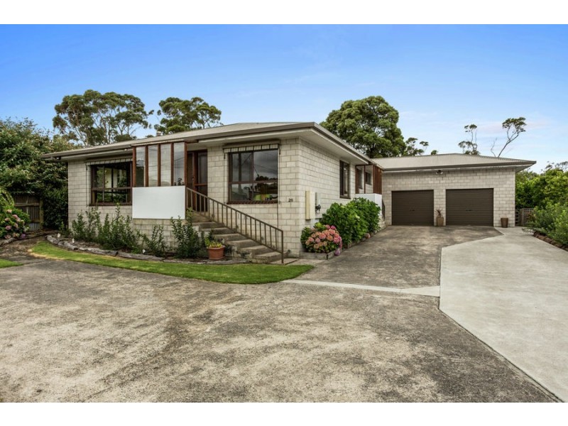 28 Barrett Street, Timboon VIC 3268