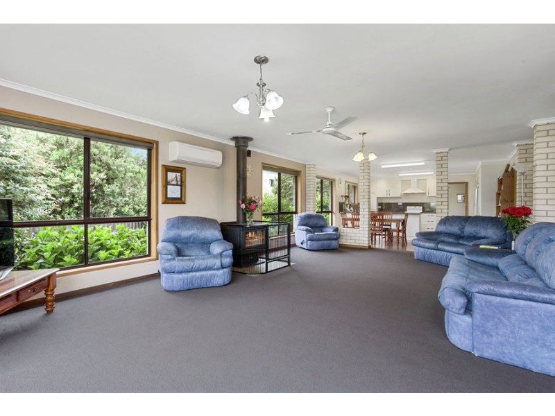 28 Barrett Street, Timboon VIC 3268