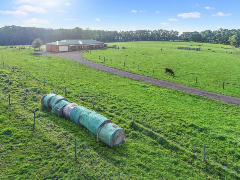 105 Browns Road, Timboon VIC 3268