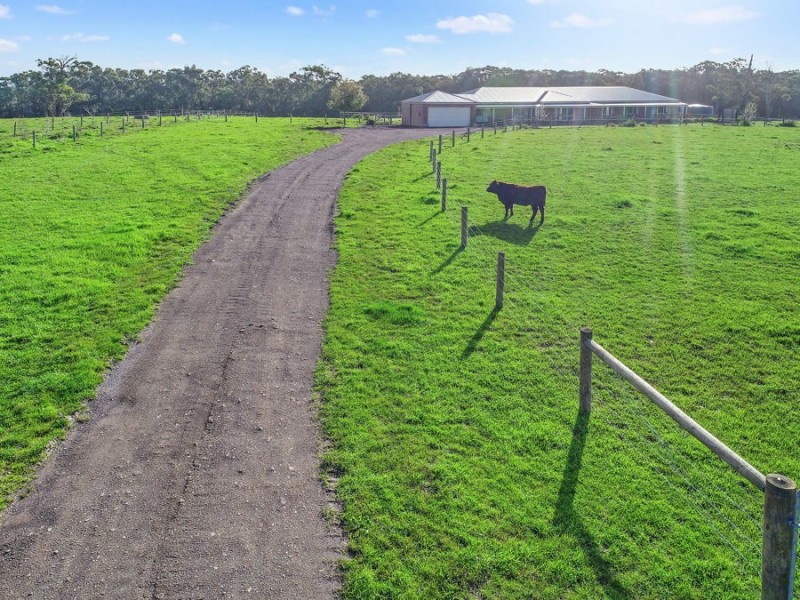 105 Browns Road, Timboon VIC 3268