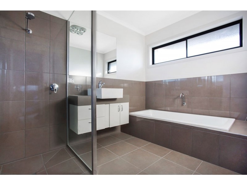 2/35 Clarke Street, Cobden VIC 3266