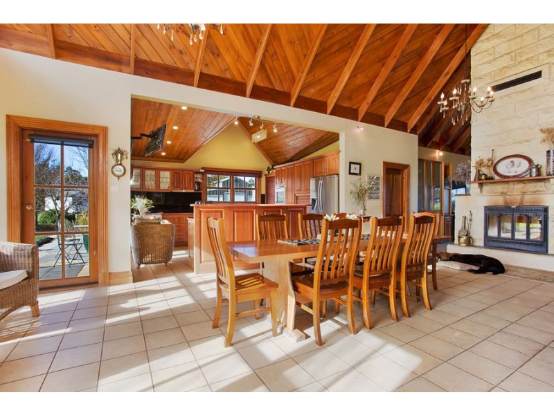 360 Forest Park Road, Cobrico VIC 3266
