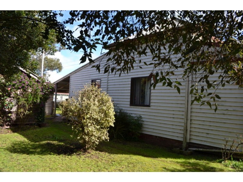 10 The Parade, Terang VIC 3264