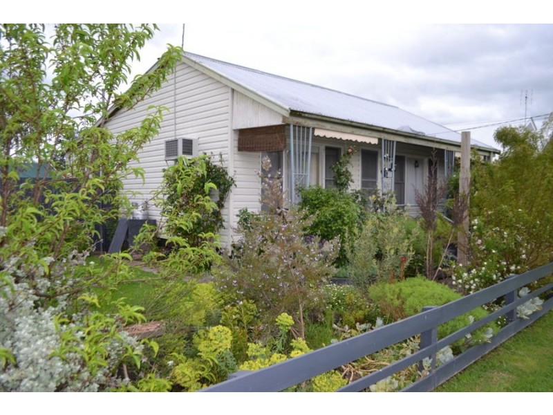 6 Wilson Street, Terang VIC 3264