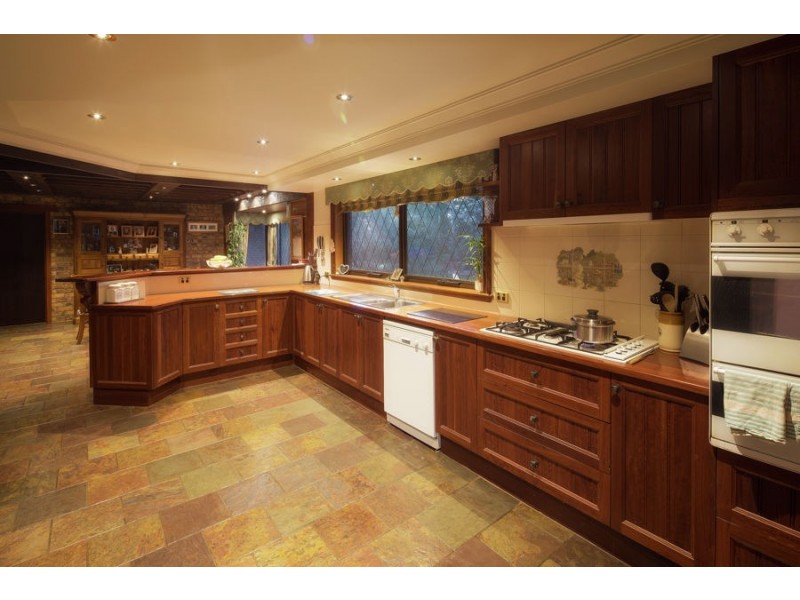 4 Manuka Drive, Warrnambool VIC 3280