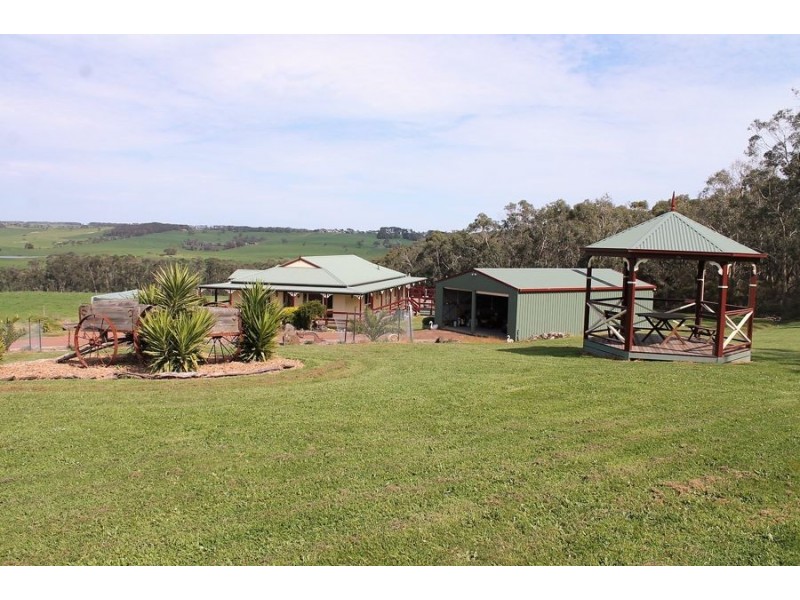 175 Bornong Road, Cooriemungle VIC 3268
