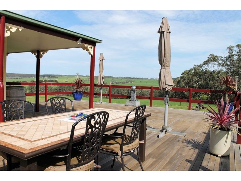 175 Bornong Road, Cooriemungle VIC 3268