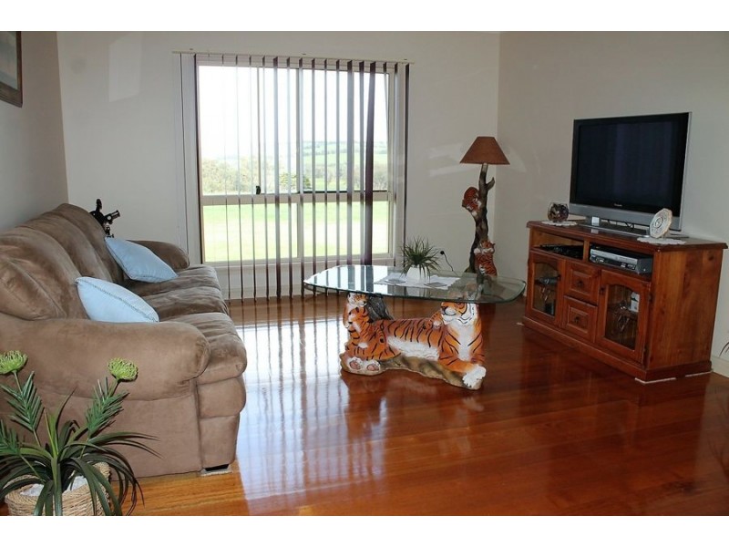 175 Bornong Road, Cooriemungle VIC 3268