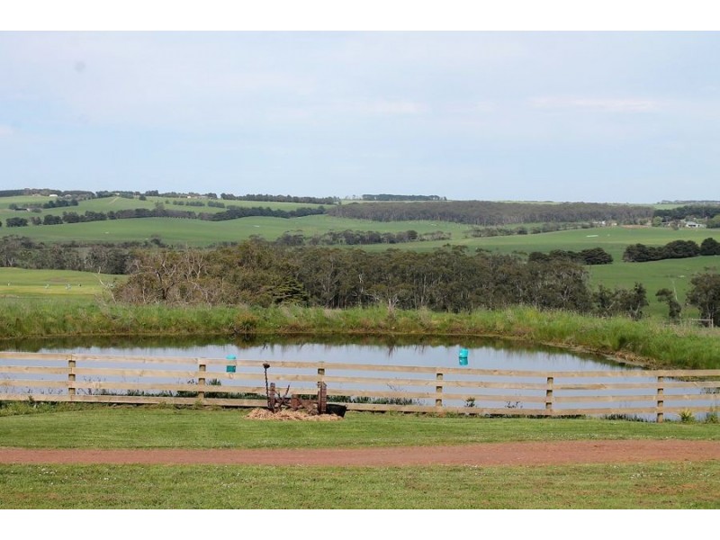 175 Bornong Road, Cooriemungle VIC 3268