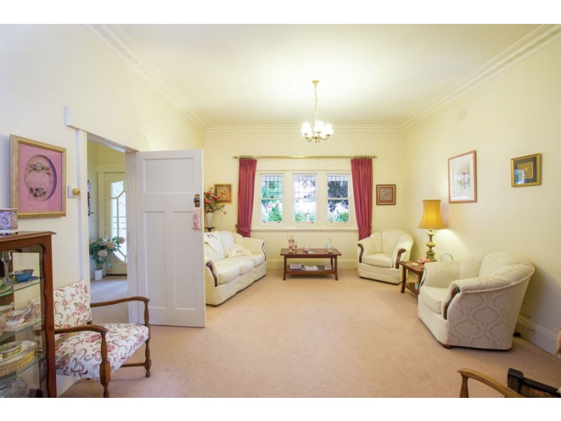 37 Canterbury Road, Warrnambool VIC 3280