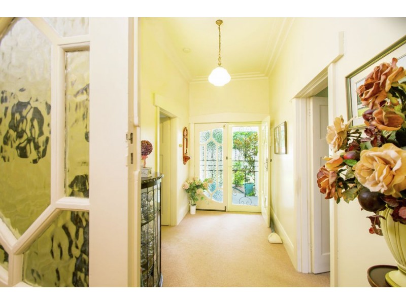 37 Canterbury Road, Warrnambool VIC 3280