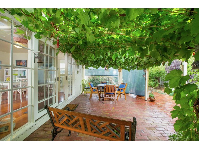 37 Canterbury Road, Warrnambool VIC 3280