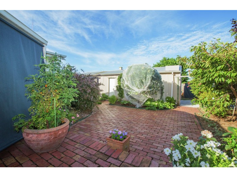 37 Canterbury Road, Warrnambool VIC 3280