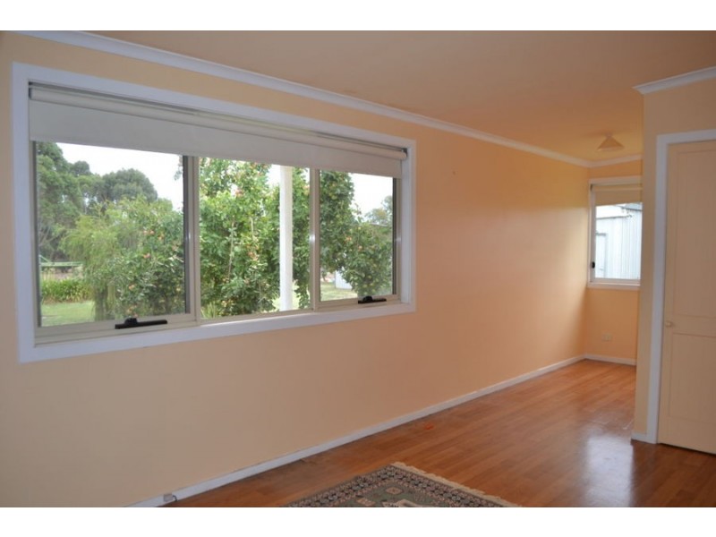 79 High Street, Macarthur VIC 3286