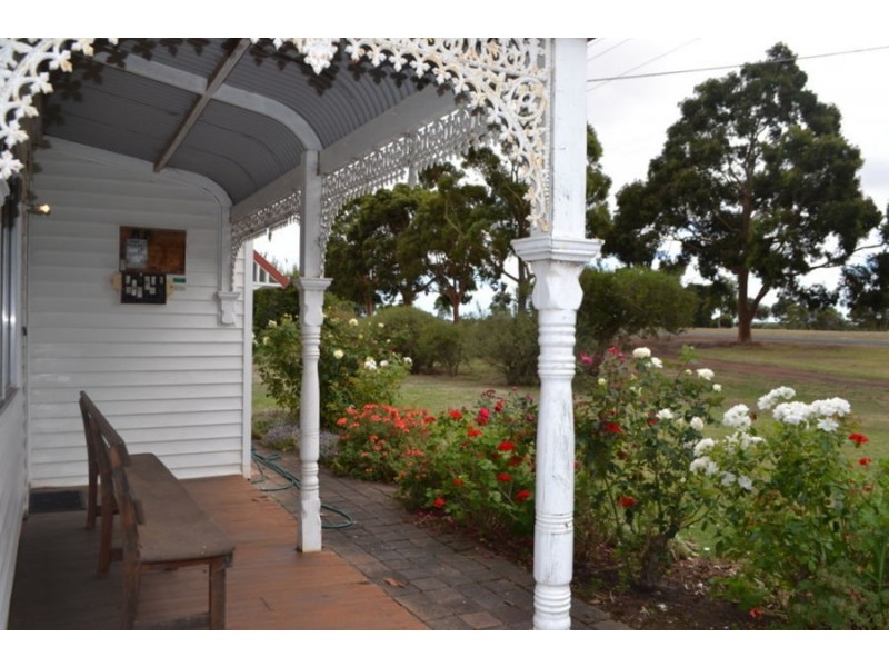 79 High Street, Macarthur VIC 3286