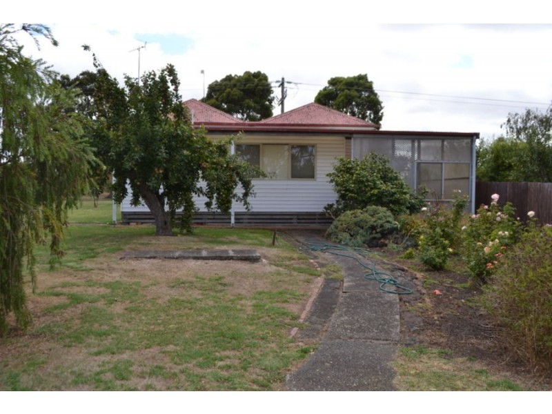 79 High Street, Macarthur VIC 3286