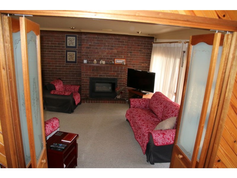 124-128 Cox St, Penshurst VIC 3289