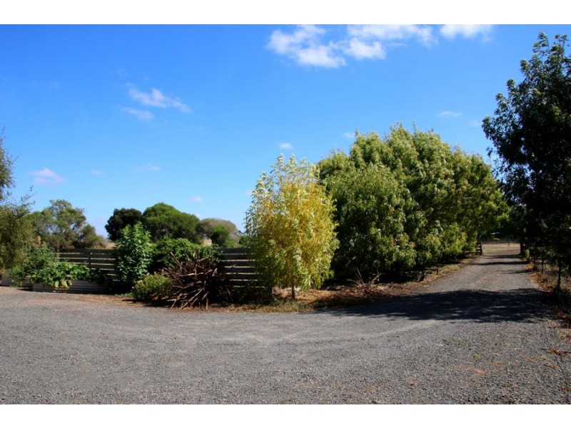 124-128 Cox St, Penshurst VIC 3289