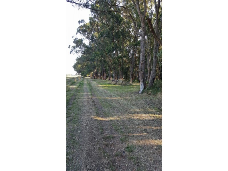 562 Moreys road, Brucknell VIC 3268