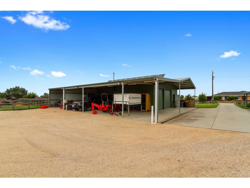 327 Dawson Street, Sale VIC 3850