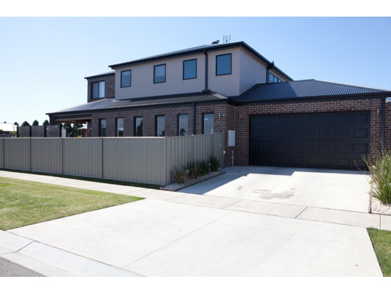 17 Glebe Drive, Sale VIC 3850