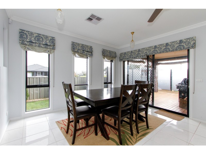 17 Glebe Drive, Sale VIC 3850