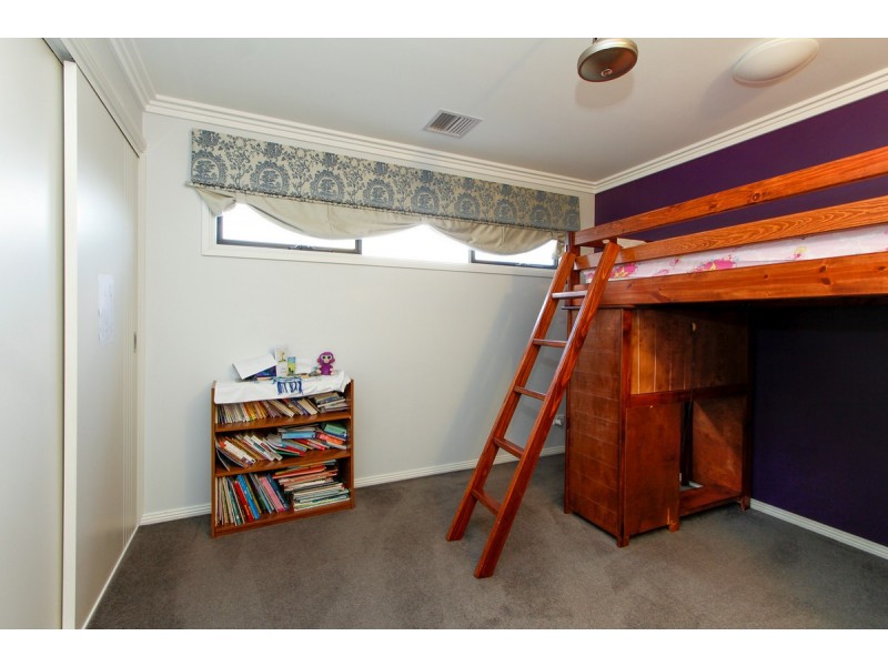 17 Glebe Drive, Sale VIC 3850